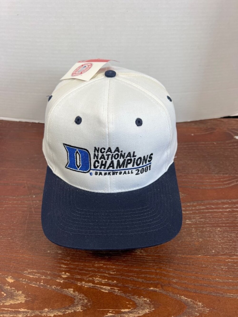 Vintage Duke NCAA National Champions 2001 Basketball Hat White & Navy SnapbackH4